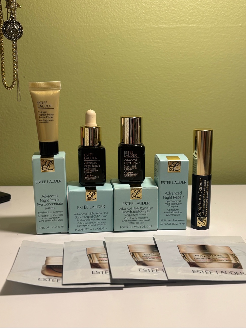 Estée Lauder - MISC. SAMPLES